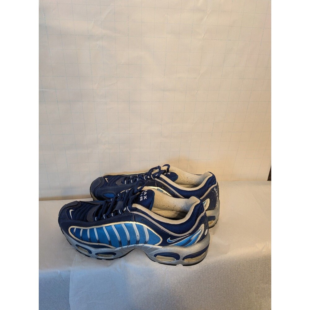 Nike Max Air (Men's): Size US 10.5 / UK 9.5 / Color: Blue